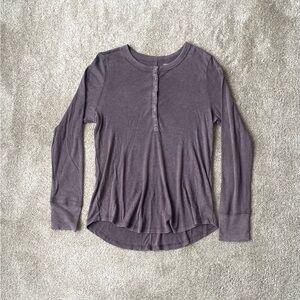 Aerie women’s long sleeve